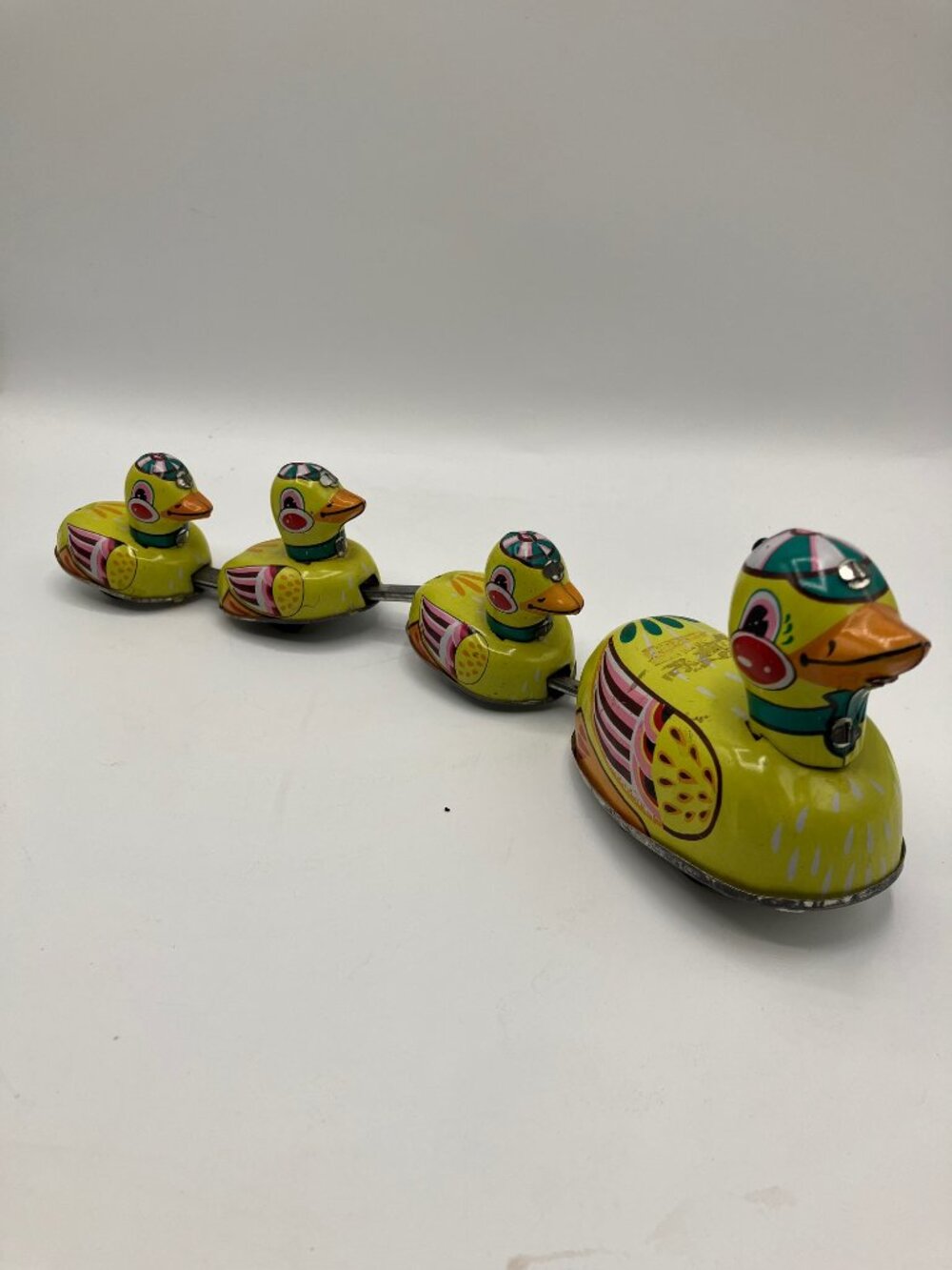 Duck Family Schylling Windup‎ Tin Litho Toy Vintage 1950's